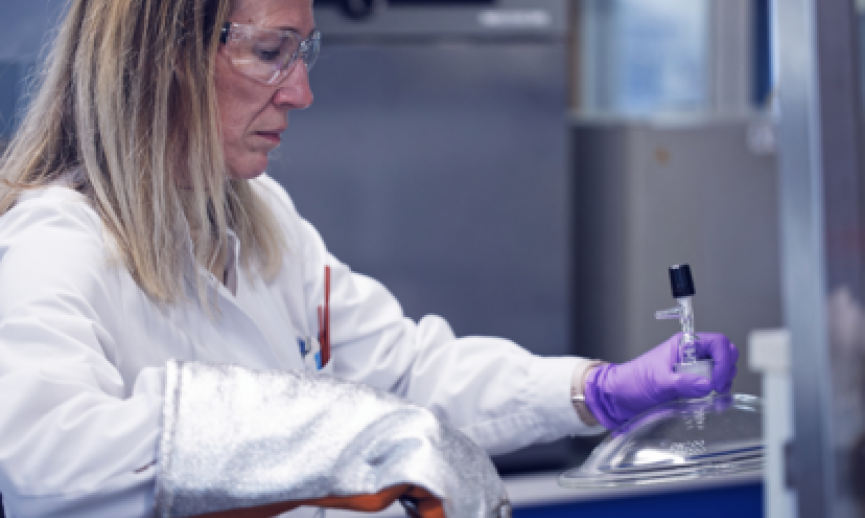 SEFPRO innovations - Woman's researcher image